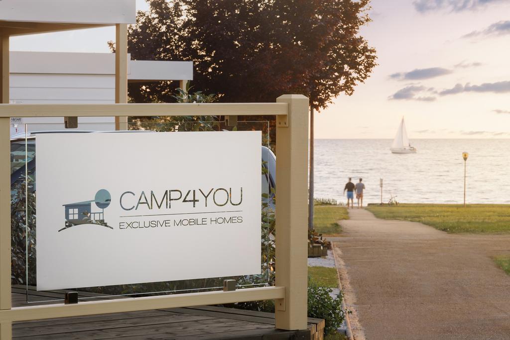 Mobile Homes Premium Vista Mare Park Umag By Camp4You Exterior foto
